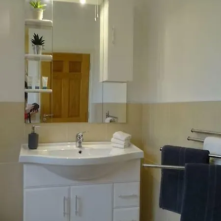 The Lake House @ Lough Atorick North Farm Holiday home
